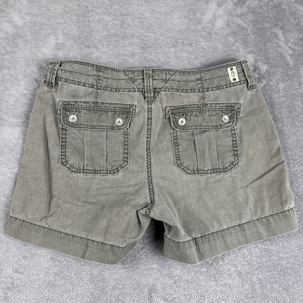 Levi's Green Canvas 100% Cotton 4" Inseam Flap Pockets Casual Size 6‎